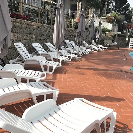 Апартаменты Villaggio Del Sole *